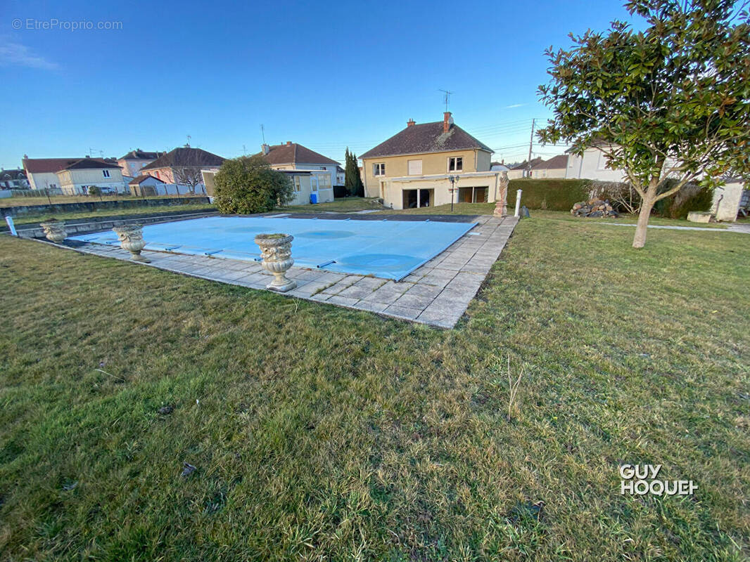 Maison à PARAY-LE-MONIAL