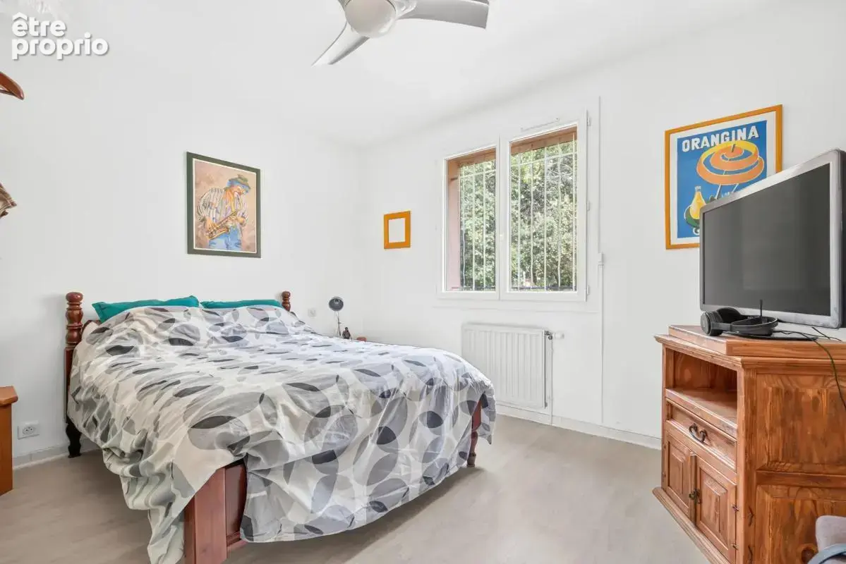 Maison de 7 pièces de 200 m² à Châteauneuf-de-Gadagne - photo 10