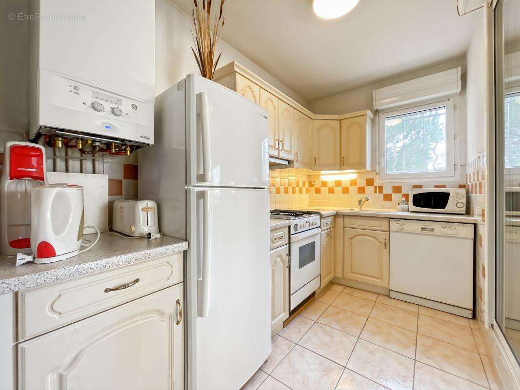 Appartement À Vendre T2 48 m² - photo 3