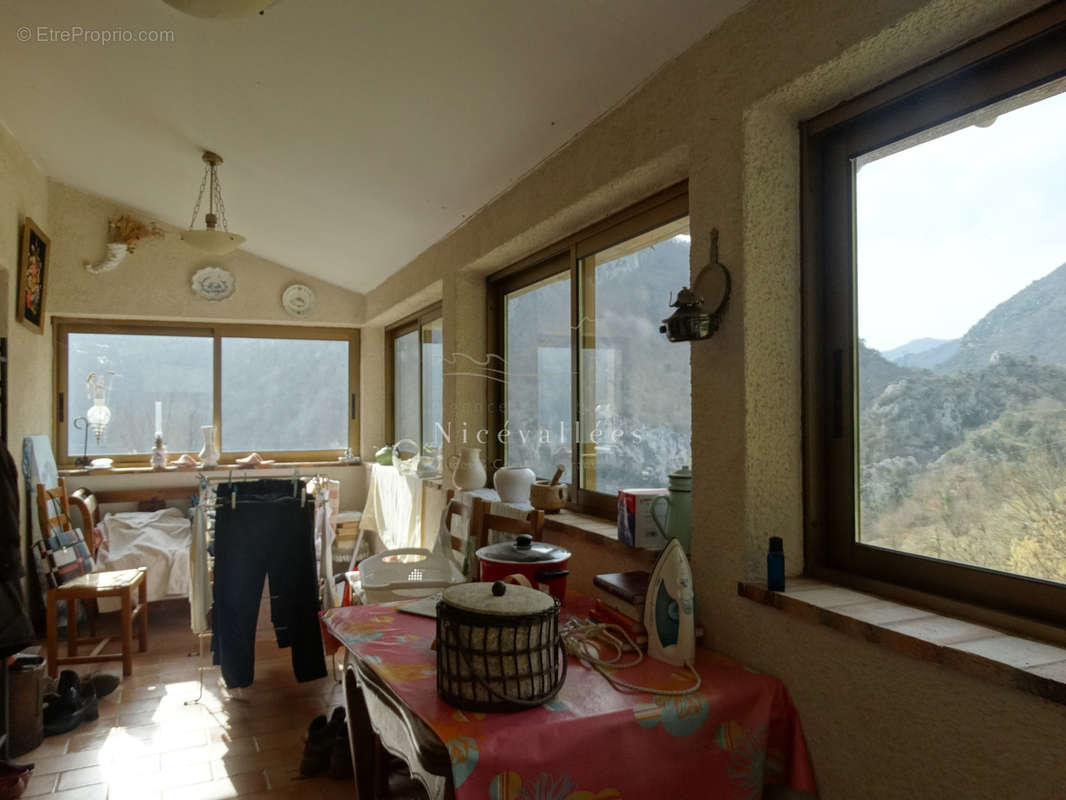 Appartement à UTELLE