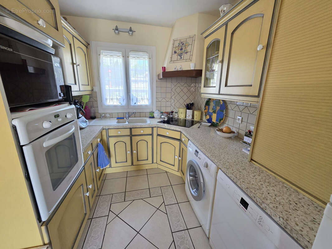 Appartement à PORT-DE-BOUC