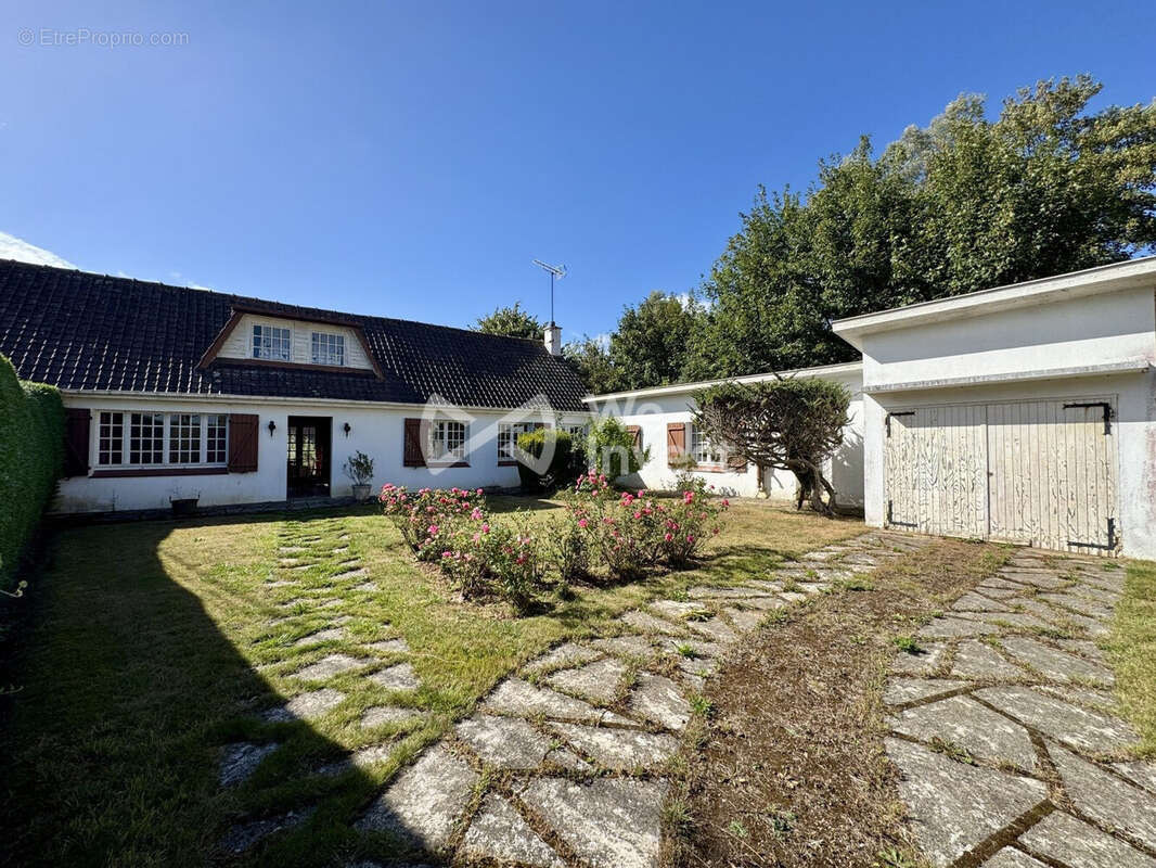 Maison à BREXENT-ENOCQ