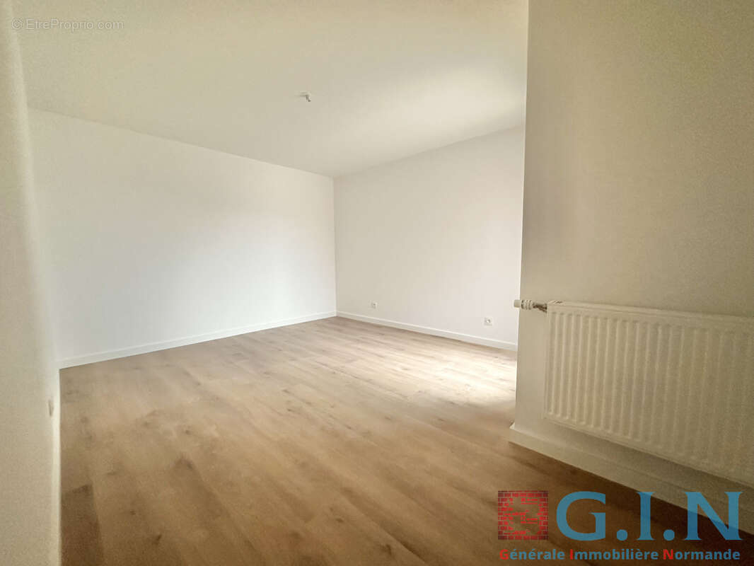 Appartement T3 avec terrasse - photo 7