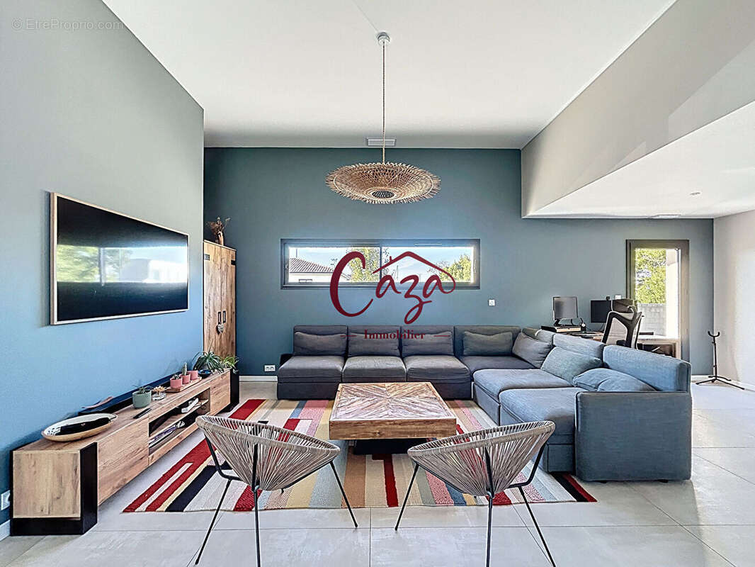 Maison à CAMBLANES-ET-MEYNAC