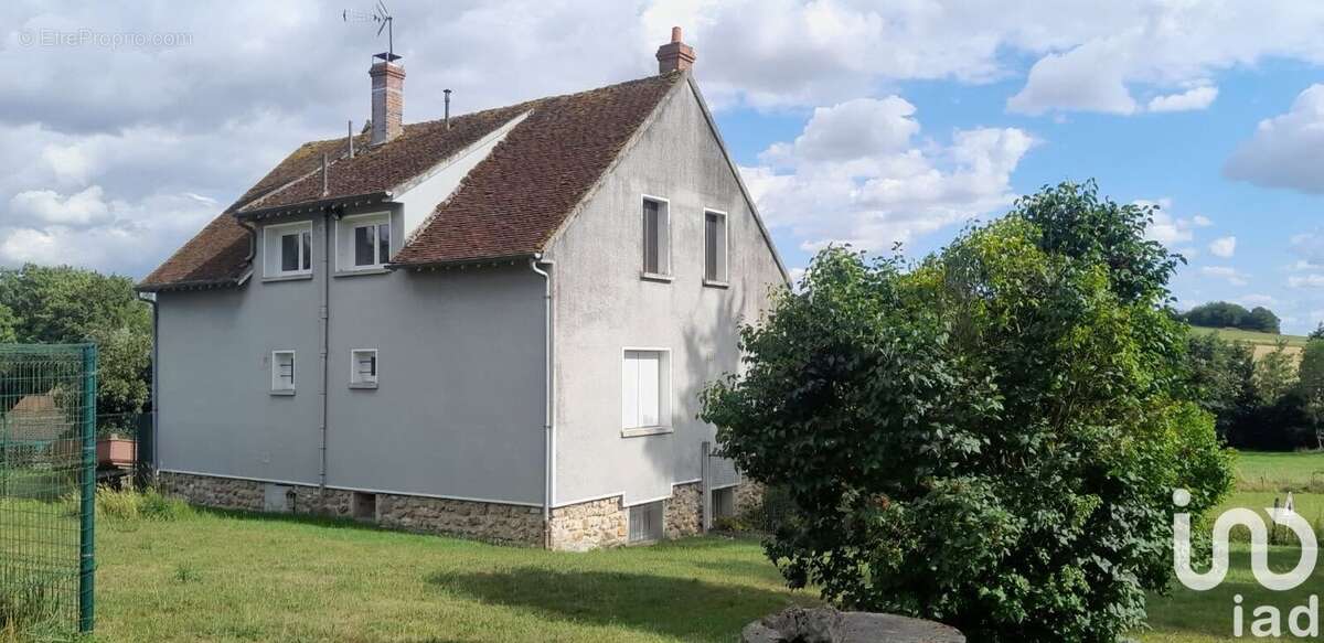 Maison 125 m² à Vendieres  - photo 2