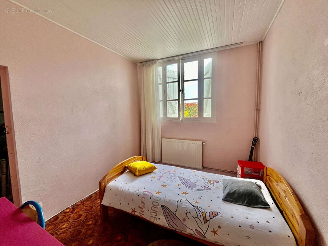 Maison à SAINTE-LIVRADE-SUR-LOT