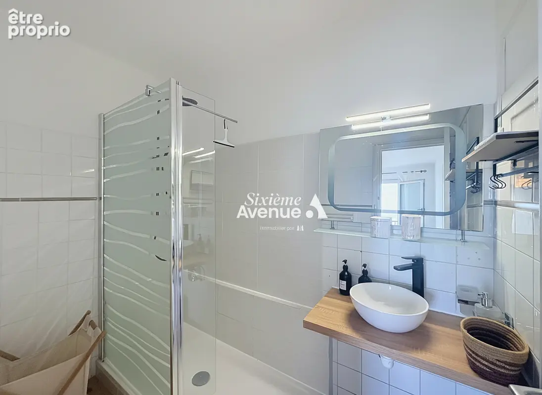 A vendre - Appartement 2 pièces  - 39 m² - Cave  Proche centre-ville de Grasse - photo 4