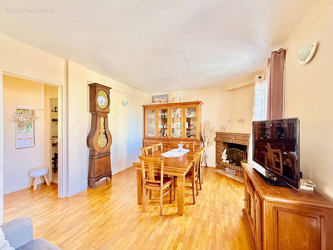 Appartement à IVRY-SUR-SEINE