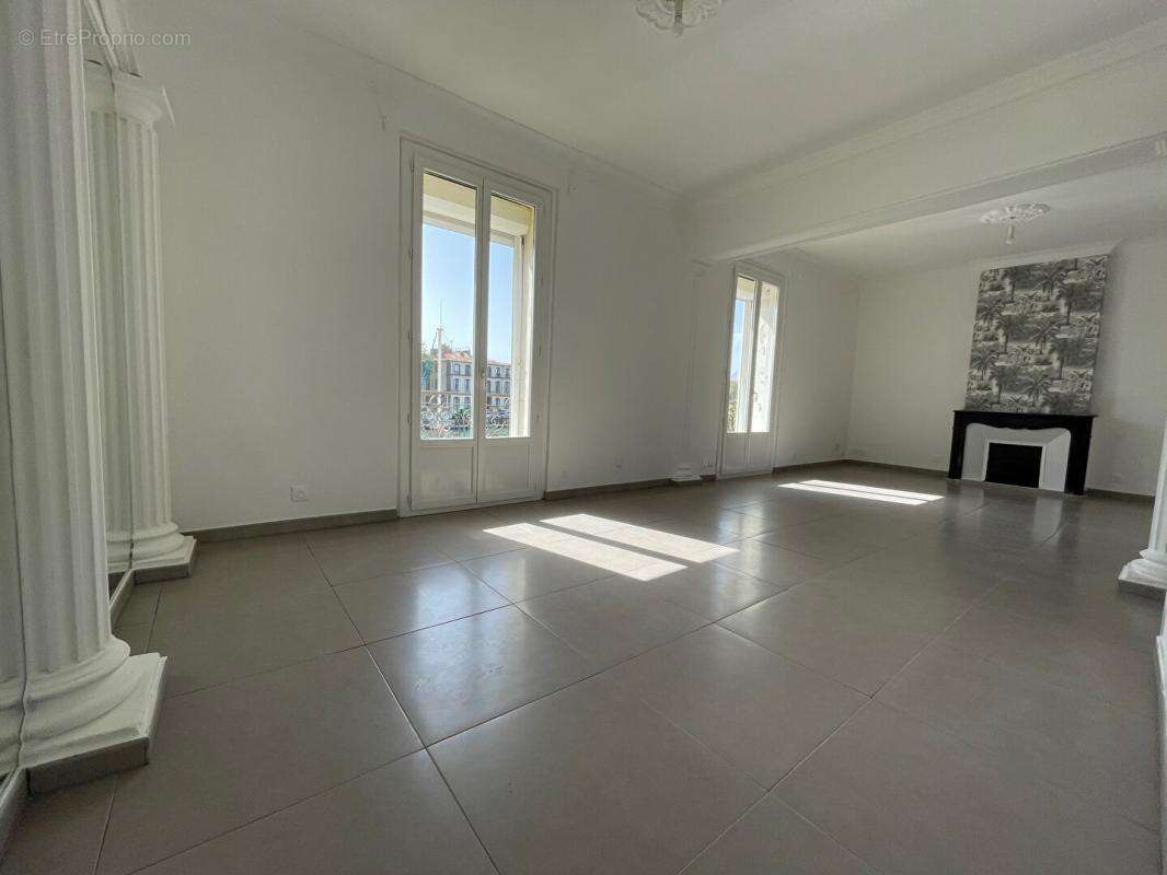 Appartement Agde 4 pièce(s) 108 m2 - photo 11