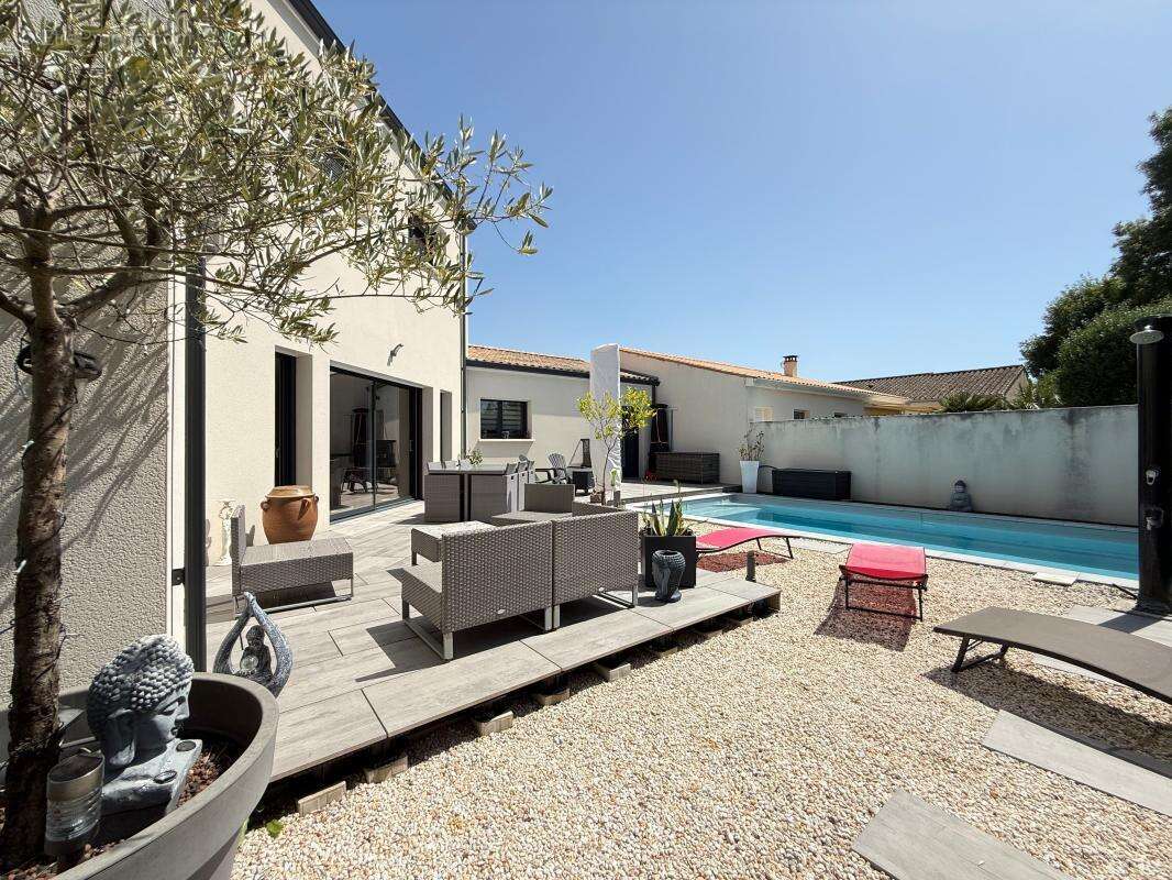 Maison à SAINT-SULPICE-DE-ROYAN
