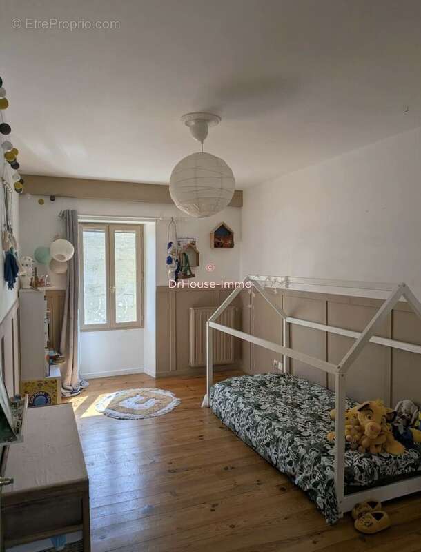 Maison à AMBES