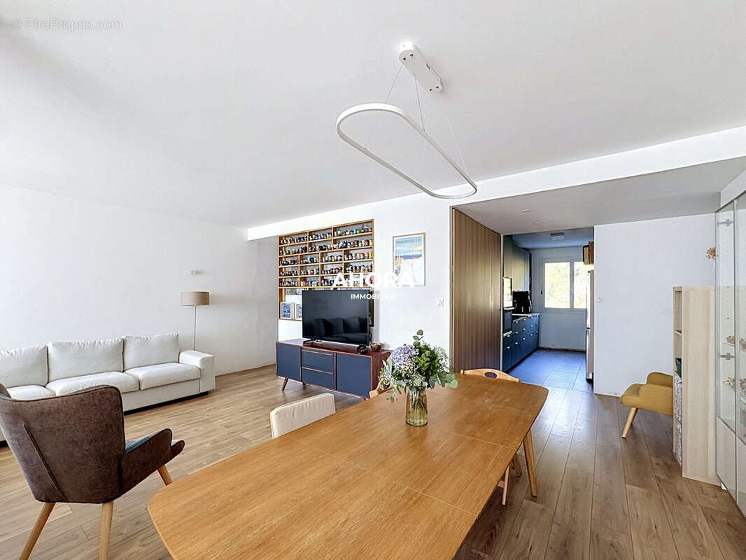 Appartement 118 m² à Marseille-9e  - photo 4