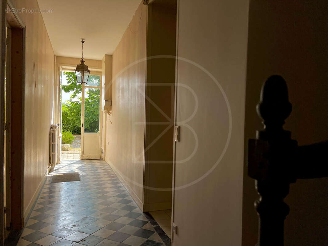 Maison à SAINT-EMILION