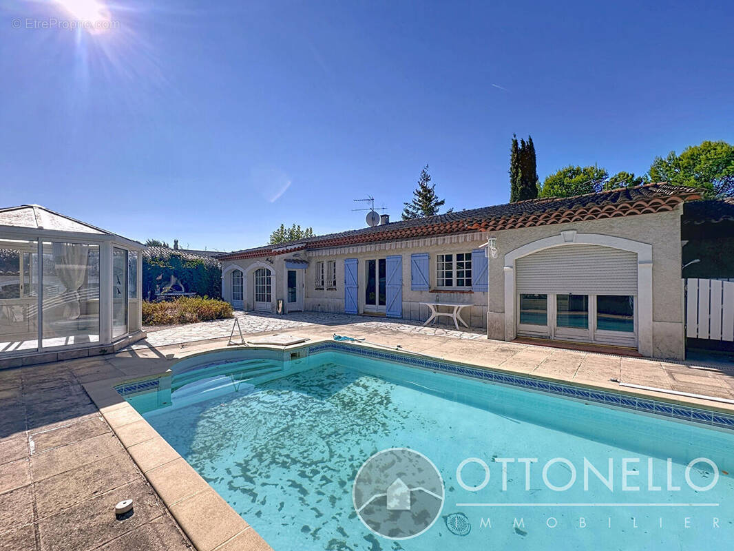 Maison à ROQUEBRUNE-SUR-ARGENS