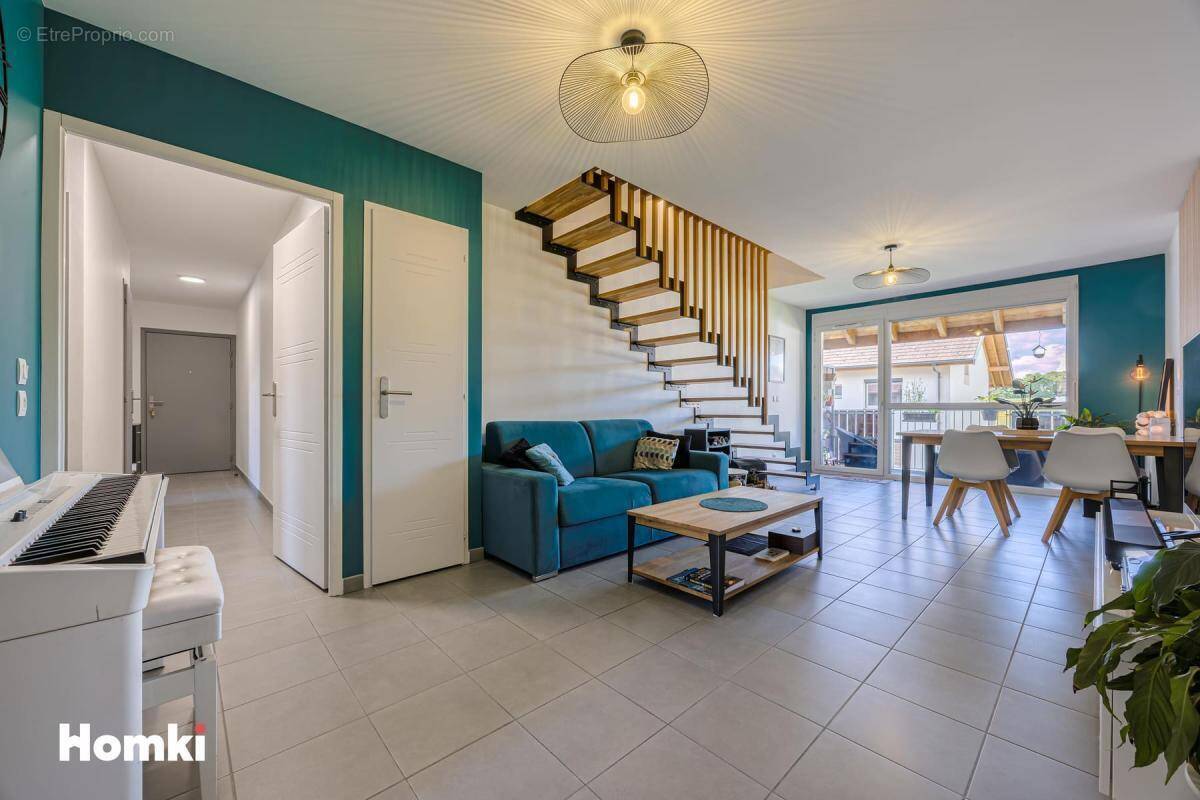 Appartement T5 de 94 m2 à Cuvat 74350, Impasse du Chef-Lieu - photo 1