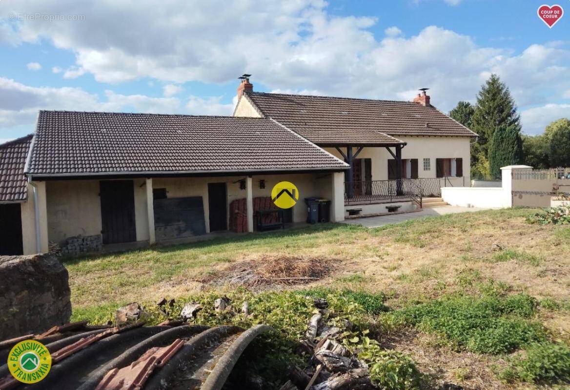 Maison à SAINT-AMAND-MONTROND
