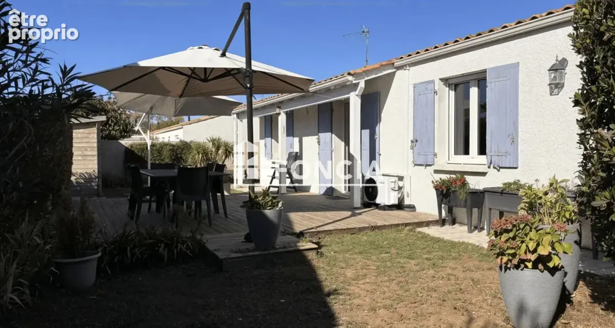 SALLES SUR MER, À moins de 2kms de la plage de Châtelaillon et à deux pas des commerces - photo 9