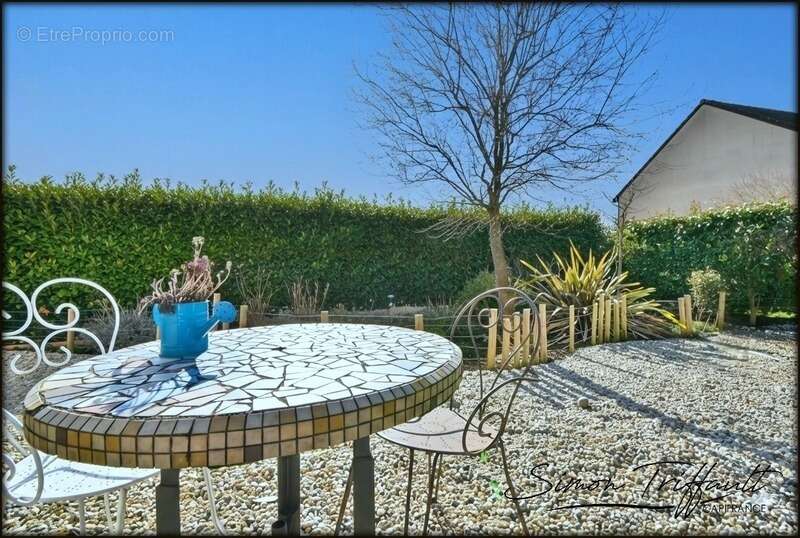 Maison à MONTFORT-LE-GESNOIS