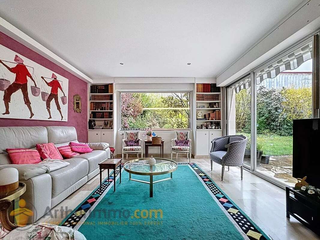 Commerce à TINQUEUX