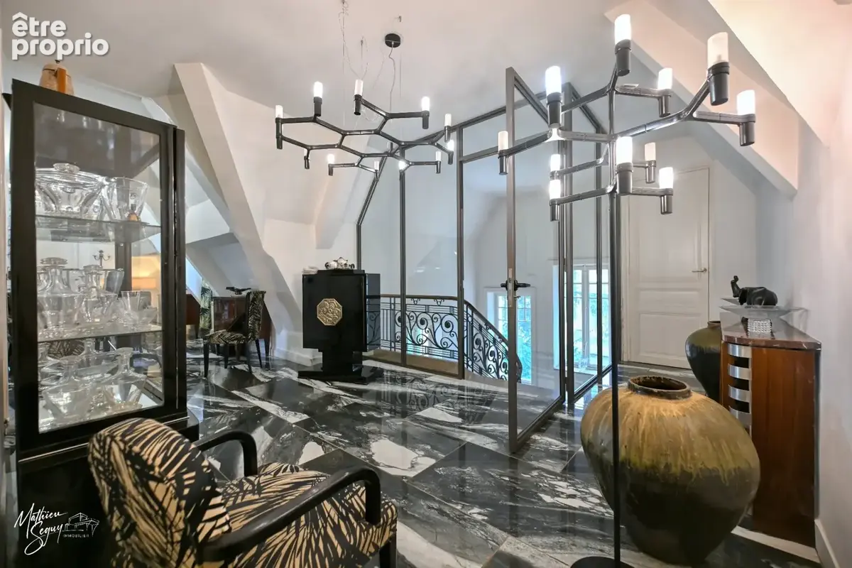 CHAZELLES SUR LYON - Propriété de Prestige - photo 23