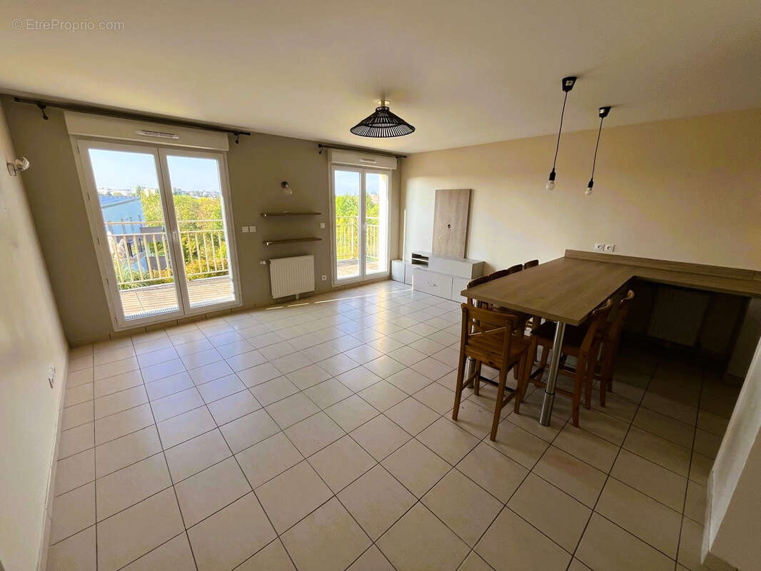 Maison à LE COUDRAY