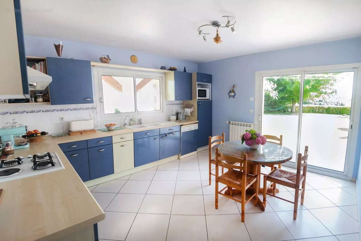 Belle maison lumineuse de 188m² à Hagetmau - photo 4