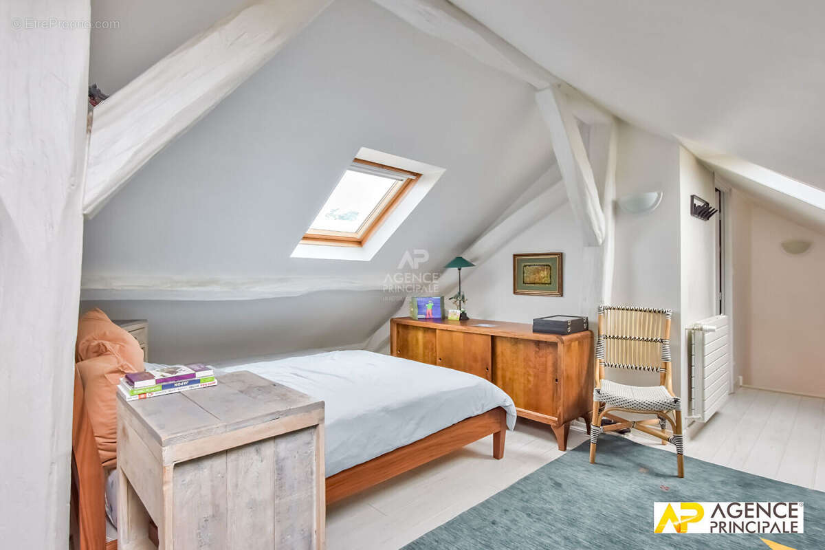 Appartement à MAISONS-LAFFITTE