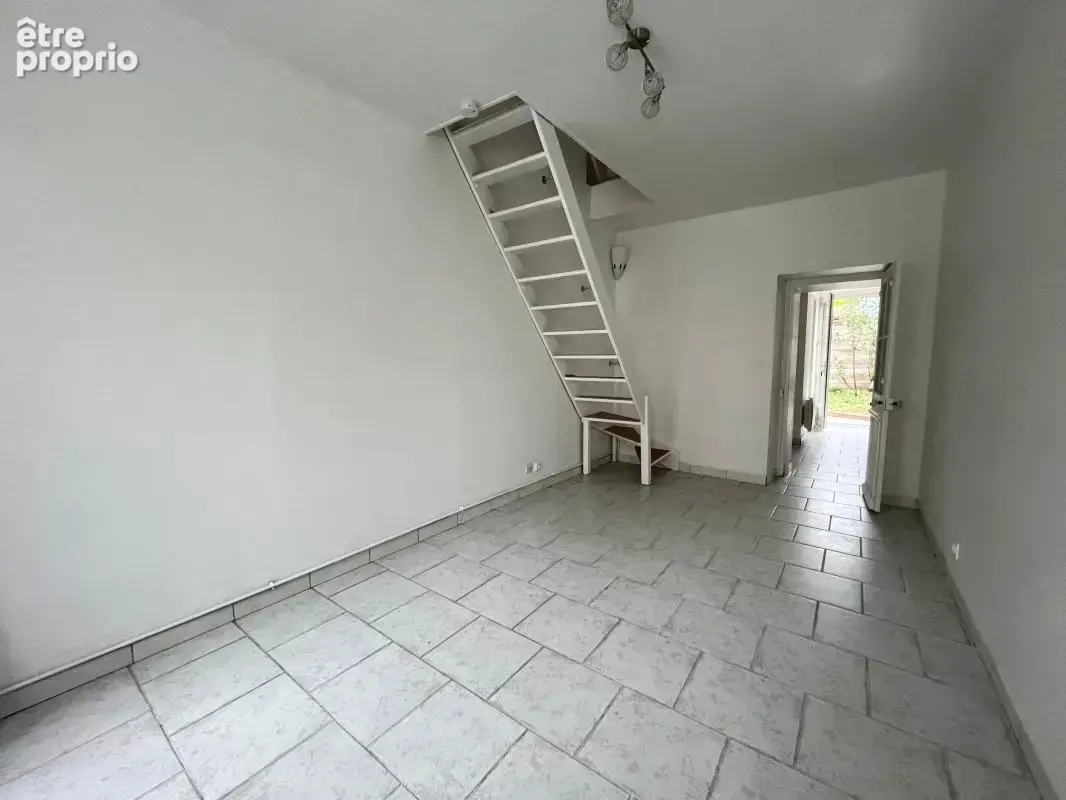 Centre d'Argences, maison de bourg rénovée avec jardinet - photo 2