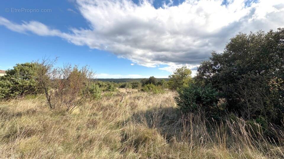 Terrain à GRAS
