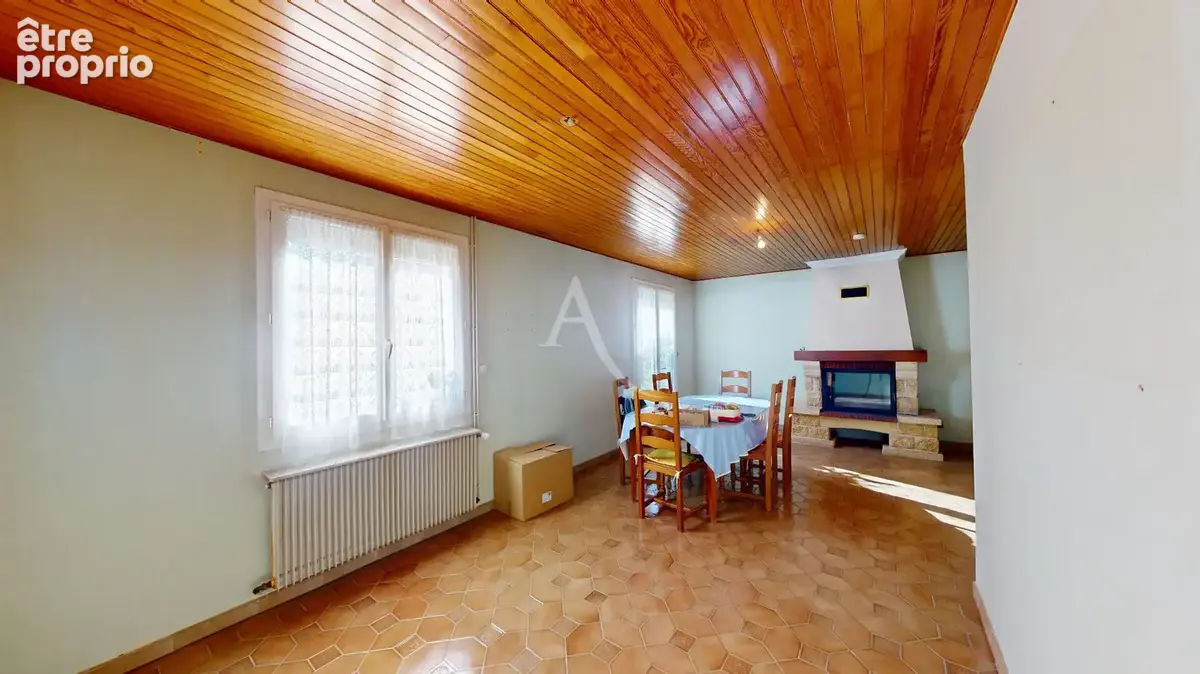 Maison de plain-pied à vendre à Chécy, 3 chambres, garage, dépendance et terrasse - photo 6