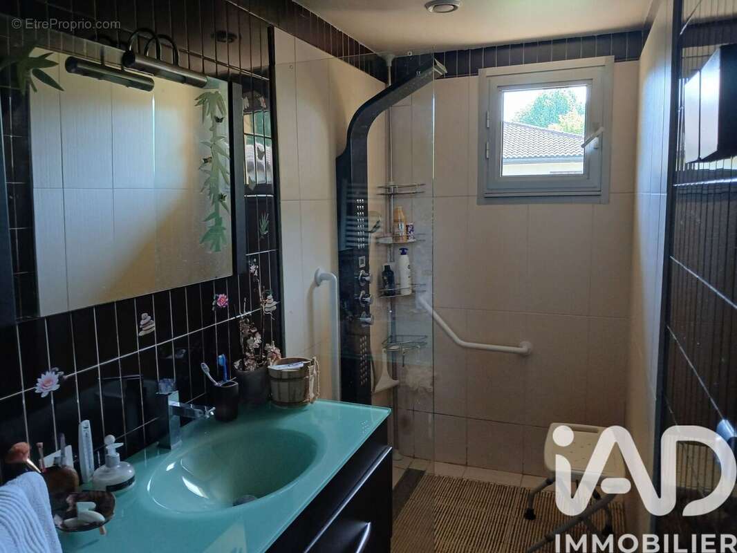 Photo 8 - Maison à LUXEY