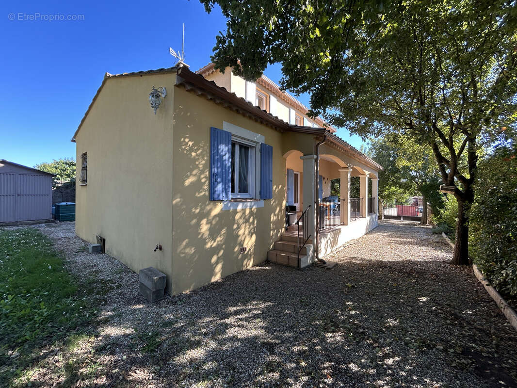 Maison à UZES