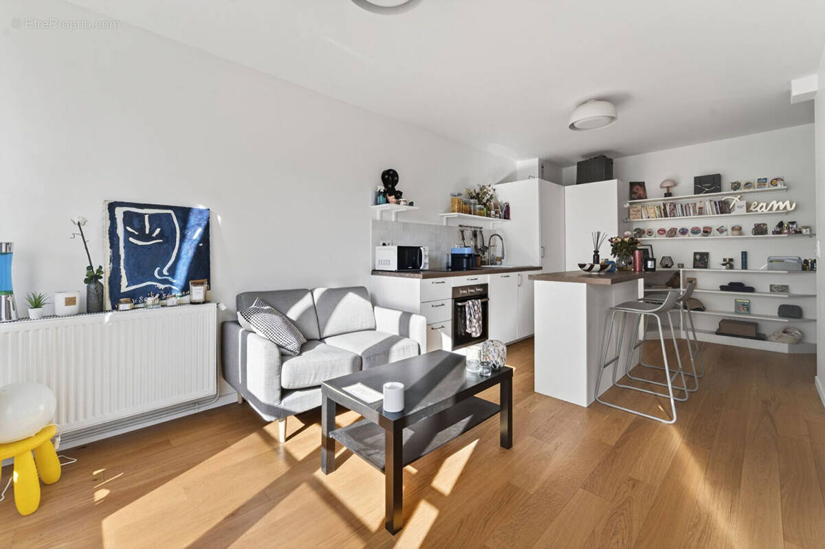 Appartement à PARIS-11E