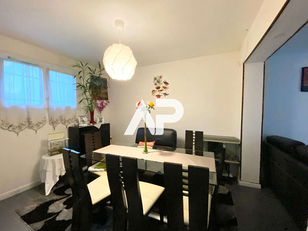 Maison à DEUIL-LA-BARRE