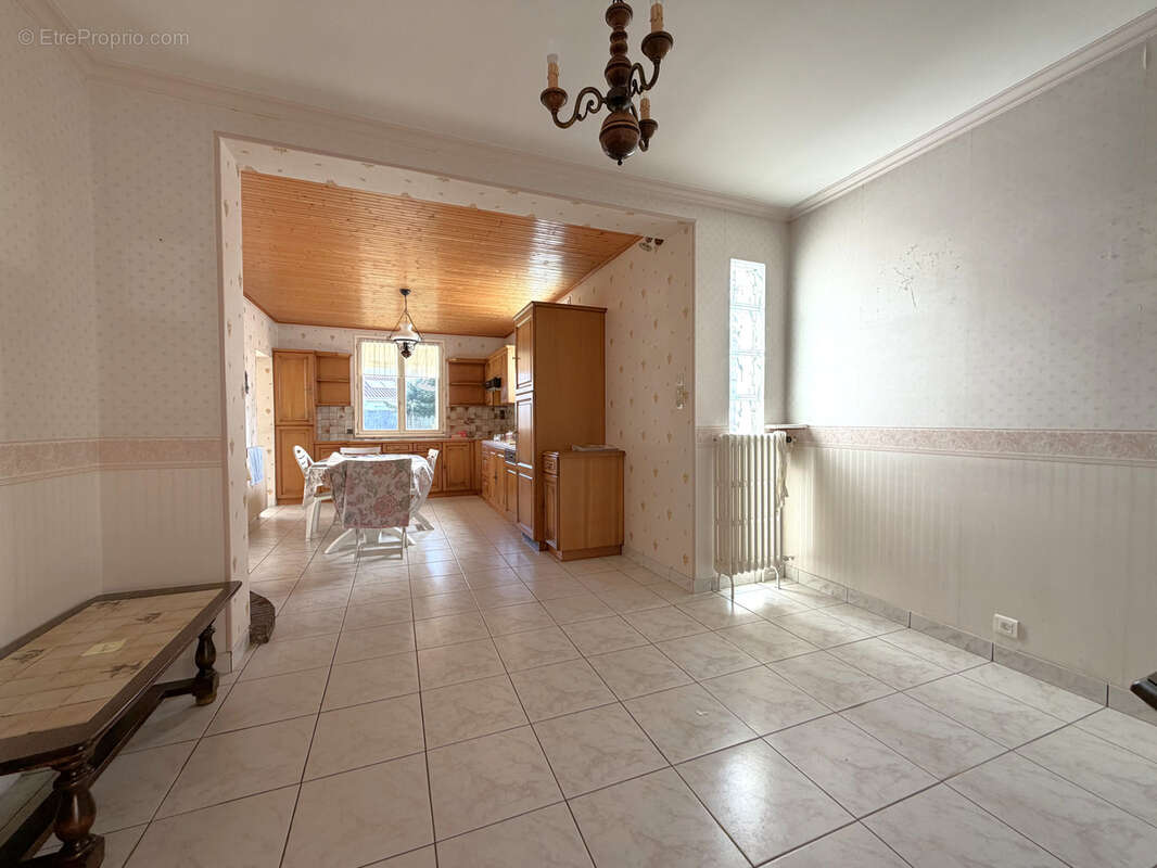 Maison à AIZENAY