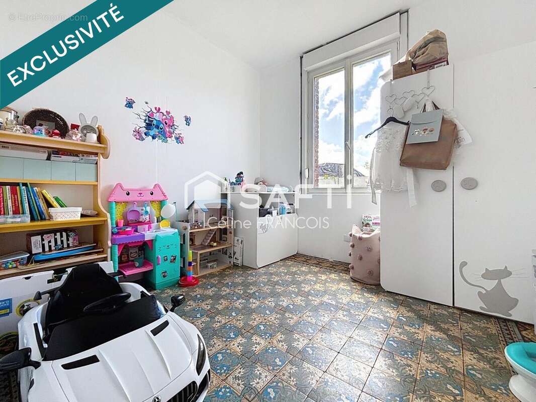 Photo 6 - Maison à BUS