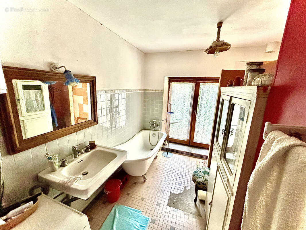 Maison à SAINT-SARDOS