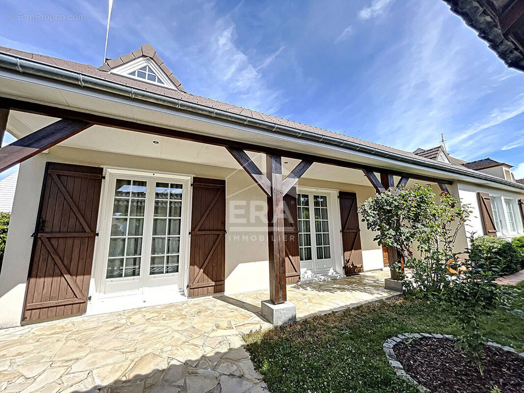 Maison à CHAUMONTEL