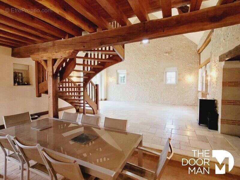 Maison à MONT-PRES-CHAMBORD