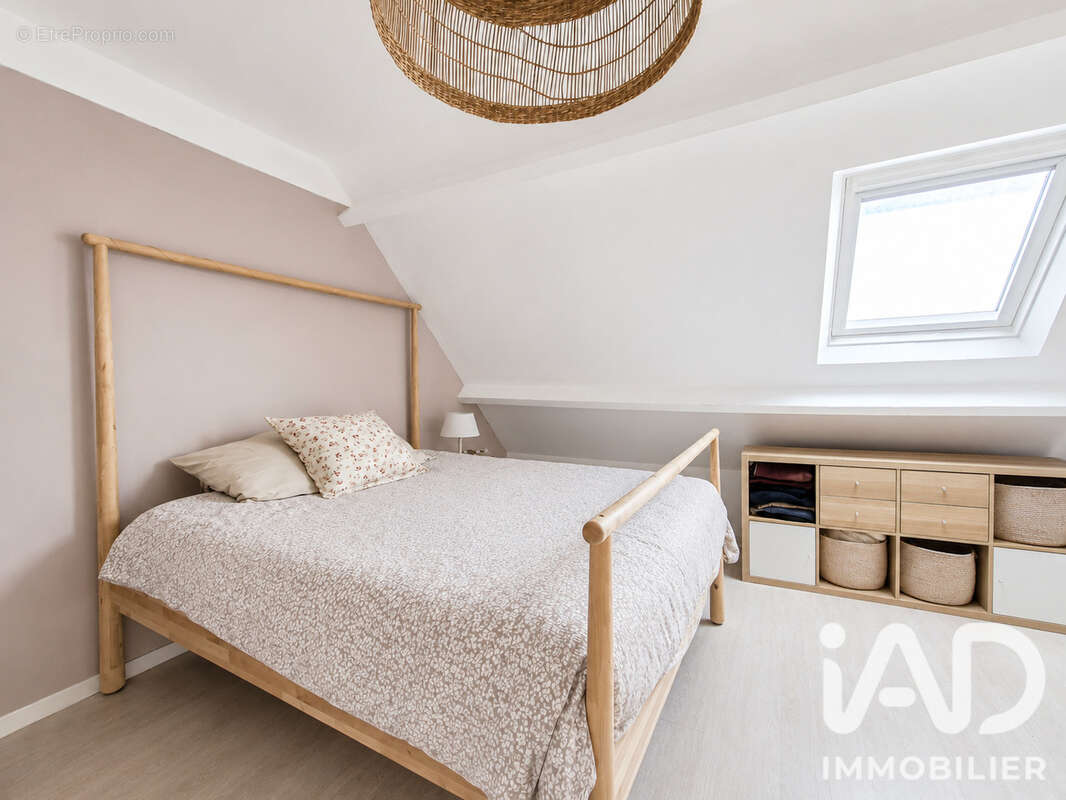 Maison 177 m² à Orcemont  - photo 9