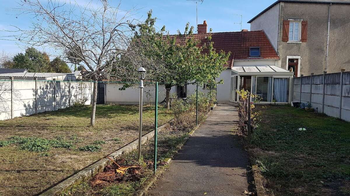 Maison 130 m² à Torteron  - photo 4