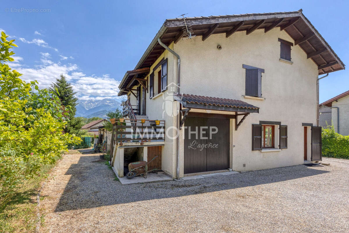 Maison à CROLLES