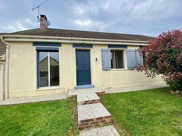 Maison à ESTREES-SAINT-DENIS