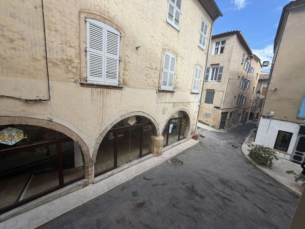 Appartement à AUPS