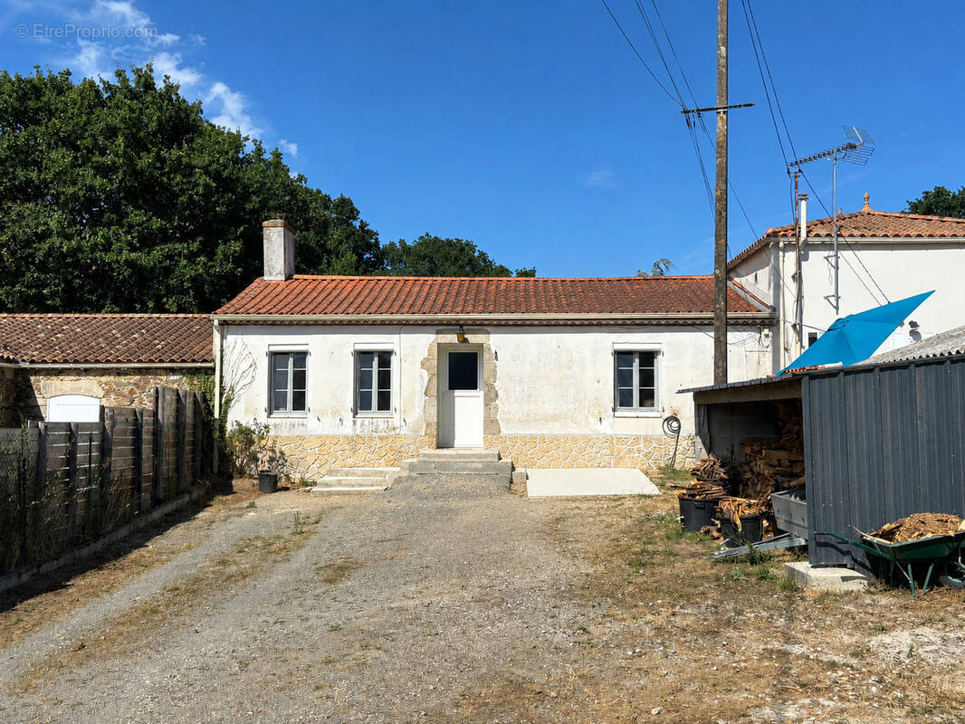 Maison à SAINT-JULIEN-DES-LANDES