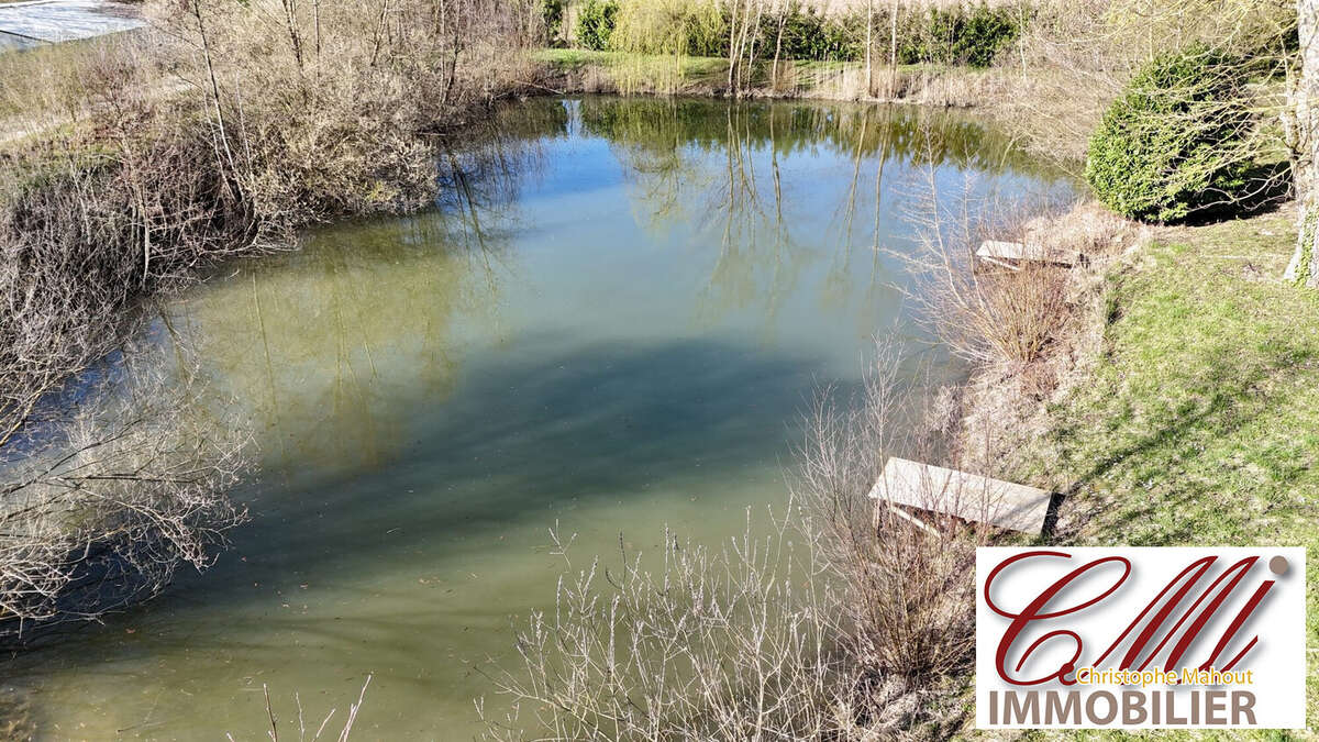 Terrain à SERMAIZE-LES-BAINS