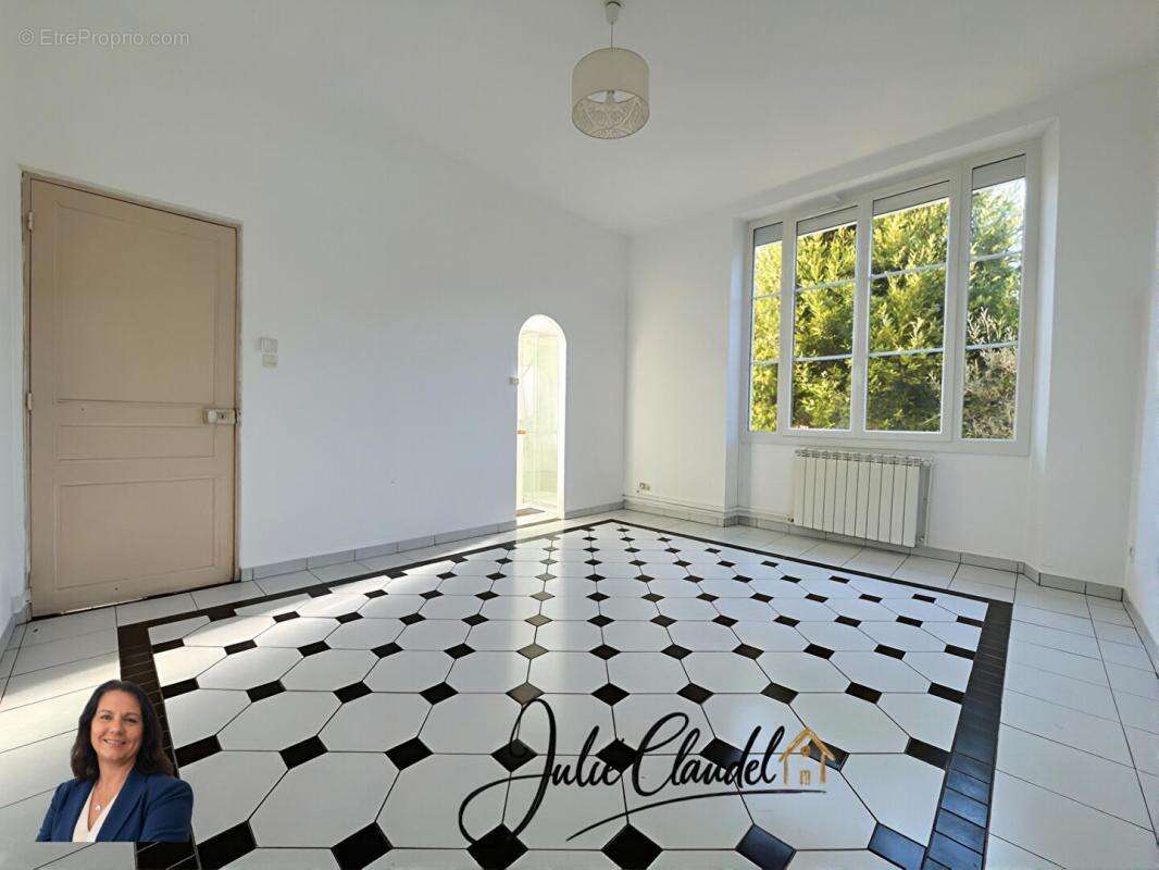 Maison à TRANS-EN-PROVENCE