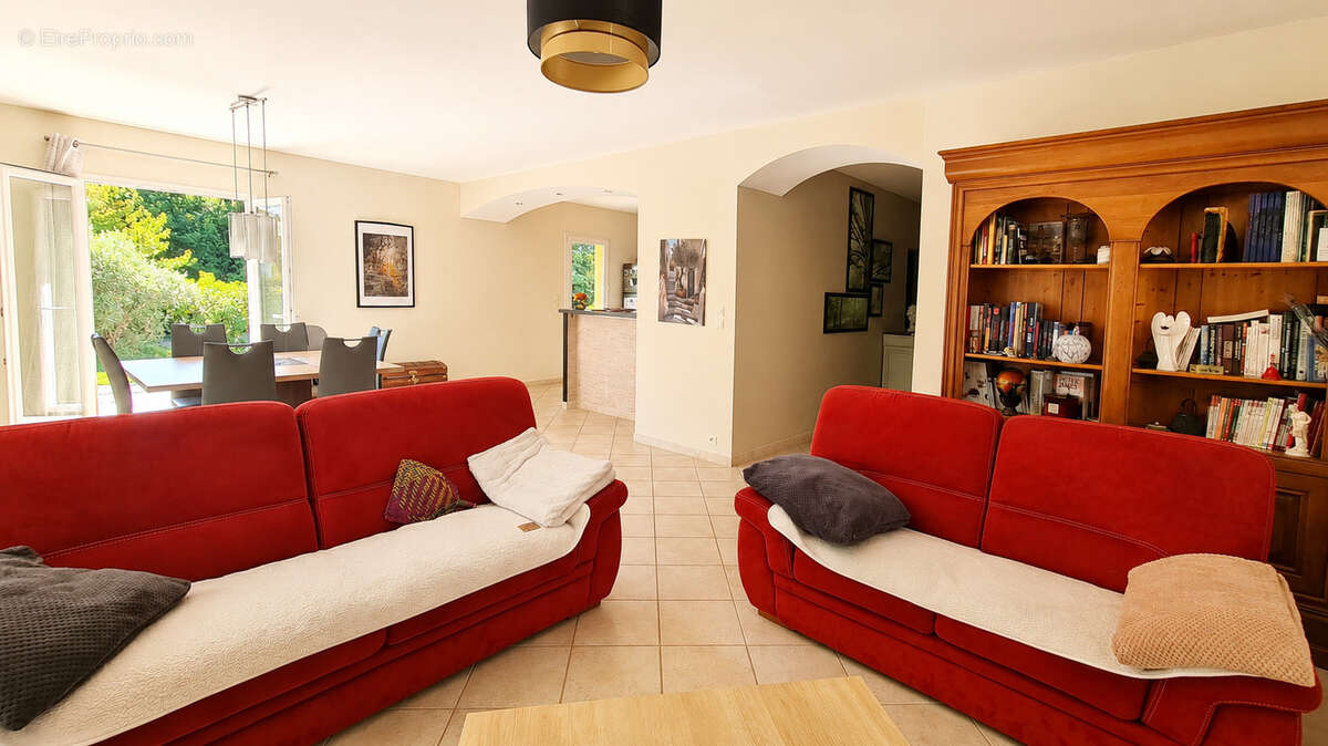 Maison à TRAVAILLAN