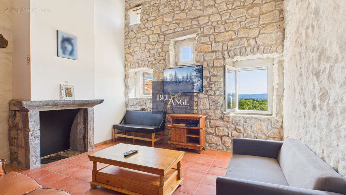 Maison à SAINT-ALBAN-AURIOLLES