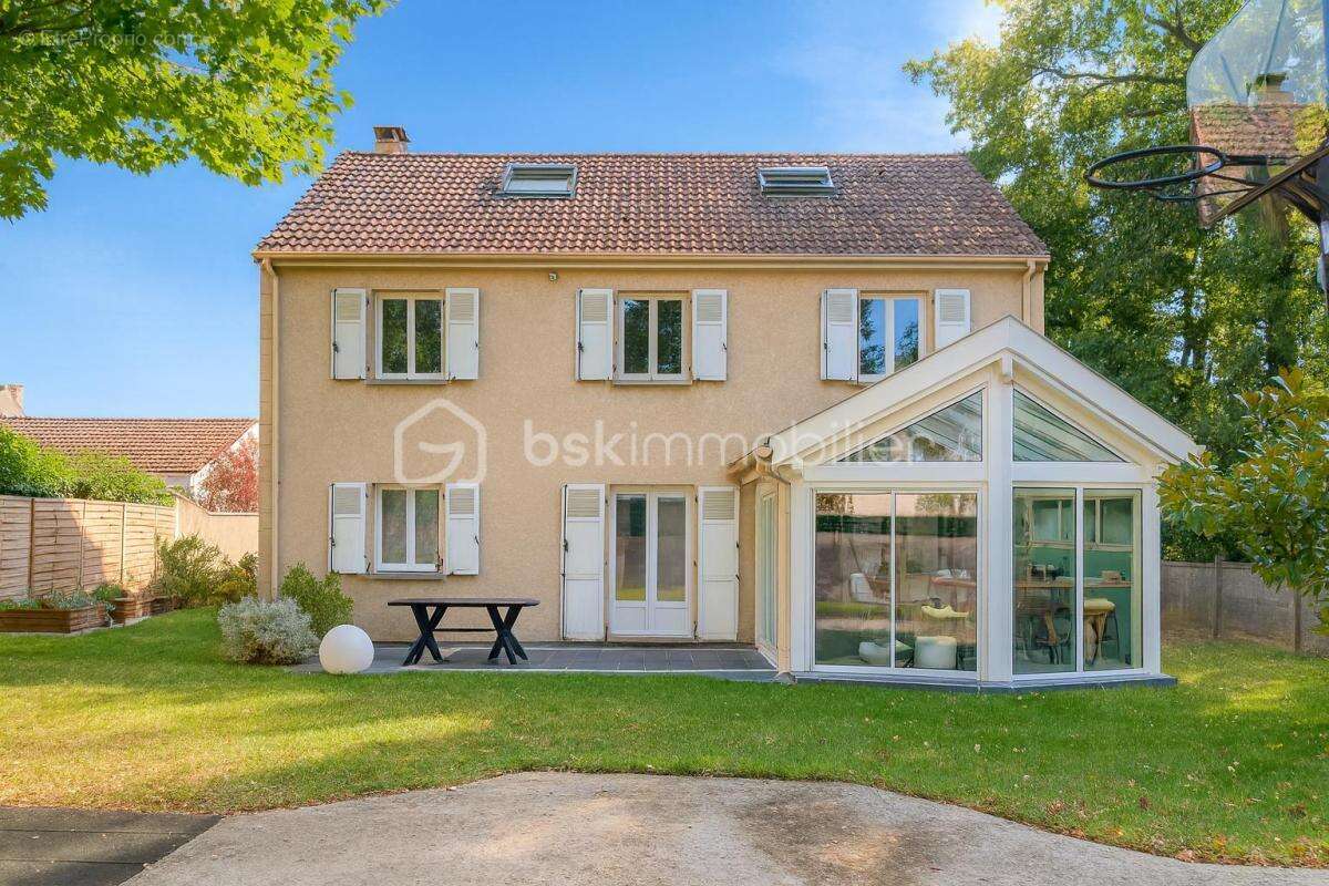 Maison à YERRES